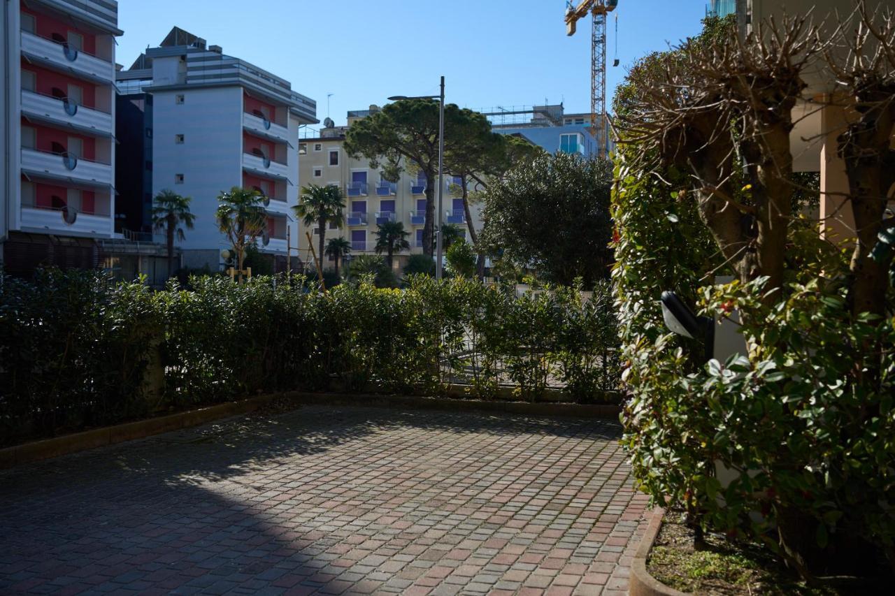 Appartamenti Villa Paola-Pochi Passi Dal Mare-Zona Piazza Aurora-Τζεσόλο Λίντο Εξωτερικό φωτογραφία